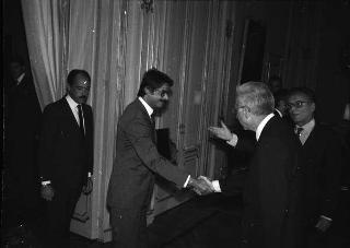 Il Presidente della Repubblica Francesco Cossiga riceve Ernesto Ugolini, presidente della Servizi Interbancari s.p.a. con i componenti del Consiglio d'Amministrazione