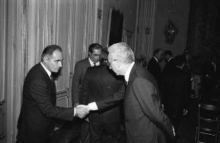 Il Presidente della Repubblica Francesco Cossiga riceve Guido Cremonese, presidente della Confederazione generale del traffico e dei trasporti, con una delegazione del sodalizio