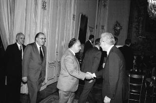Il Presidente della Repubblica Francesco Cossiga riceve in udienza Edoardo Martinengo, presidente dell'Unione nazionale comunità enti montani, con la nuova Giunta esecutiva