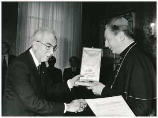 Intervento, in forma ufficiale, del Presidente della Repubblica Francesco Cossiga a Milano, in occasione del solenne pontificale con la dedicazione del rinnovato altare maggiore del Duomo