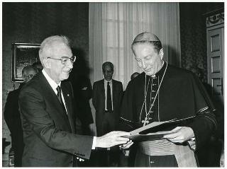 Intervento, in forma ufficiale, del Presidente della Repubblica Francesco Cossiga a Milano, in occasione del solenne pontificale con la dedicazione del rinnovato altare maggiore del Duomo
