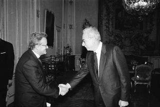Camillo Ferrari, presidente dell'Associazione fra le Casse di Risparmio italiane, con i componenti la Giunta