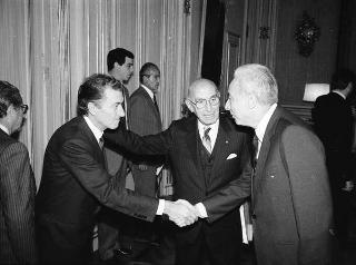 Manlio Germozzi, presidente onorario della Confartigianato, con una delegazione del sodalizio
