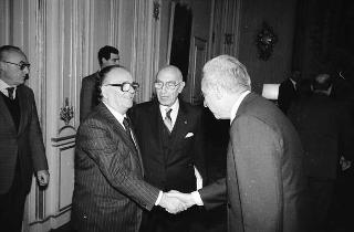 Manlio Germozzi, presidente onorario della Confartigianato, con una delegazione del sodalizio