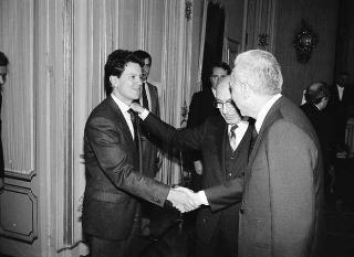 Manlio Germozzi, presidente onorario della Confartigianato, con una delegazione del sodalizio