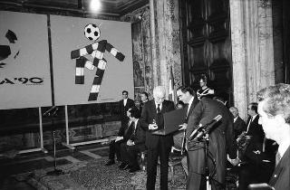 Incontro con il Comitato organizzatore di "Italia '90" e presentazione dei Campionati del mondo di calcio del 1990