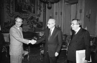Incontro del Presidente della Repubblica Francesco Cossiga con Ahmed Teleb Ibrahimi, ministro degli affari esteri della Repubblica Algerina Democratica e Popolare