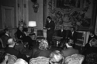 Il Presidente della Repubblica Francesco Cossiga riceve Alberto Tomassini, presidente dell'INAIL, con i promotori e i vincitori dei Premi internazionali &quot;Buccheri La Ferla&quot;
