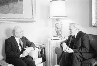 Incontro del Presidente della Repubblica Francesco Cossiga con Herbert Schambeck, vice presidente del Senato austriaco, e Friedrich Frolichsthal, ambasciatore della Repubblica d'Austria a Roma