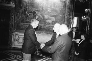 Il Presidente della Repubblica Francesco Cossiga incontra Marcel Van De Kerckhove, nuovo ambasciatore del Regno del Belgio