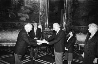 Il Presidente della Repubblica Francesco Cossiga incontra Marcel Van De Kerckhove, nuovo ambasciatore del Regno del Belgio