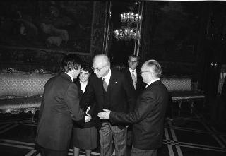Il Presidente della Repubblica Francesco Cossiga riceve Dashdavaagin Ciulundorzh, nuovo ambasciatore della Repubblica Popolare Mongola: presentazione lettere credenziali