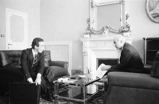 Incontro del Presidente della Repubblica Francesco Cossiga con Antonio Ardizzone e Giovanni Pepi, direttore e vice direttore responsabile de "Il Giornale di Sicilia"