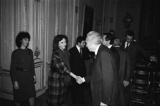 Incontro del Presidente della Repubblica Francesco Cossiga con Stefano Sandri, presidente dell'EFIM, con una delegazione della Finanziaria "Ernesto Breda" s.p.a., nel centenario di fondazione della Società
