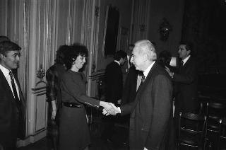 Incontro del Presidente della Repubblica Francesco Cossiga con Stefano Sandri, presidente dell'EFIM, con una delegazione della Finanziaria "Ernesto Breda" s.p.a., nel centenario di fondazione della Società