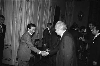 Incontro del Presidente della Repubblica Francesco Cossiga con Stefano Sandri, presidente dell'EFIM, con una delegazione della Finanziaria "Ernesto Breda" s.p.a., nel centenario di fondazione della Società