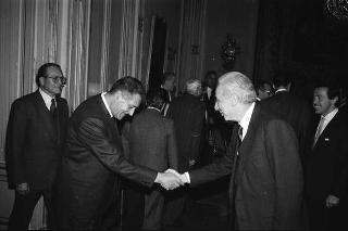 Incontro del Presidente della Repubblica Francesco Cossiga con Stefano Sandri, presidente dell'EFIM, con una delegazione della Finanziaria "Ernesto Breda" s.p.a., nel centenario di fondazione della Società
