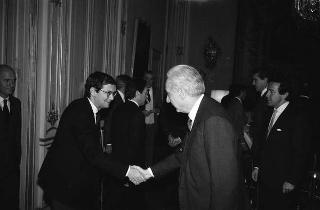Incontro del Presidente della Repubblica Francesco Cossiga con Stefano Sandri, presidente dell'EFIM, con una delegazione della Finanziaria "Ernesto Breda" s.p.a., nel centenario di fondazione della Società