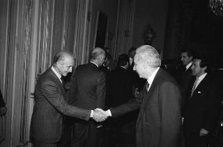 Incontro del Presidente della Repubblica Francesco Cossiga con Stefano Sandri, presidente dell'EFIM, con una delegazione della Finanziaria "Ernesto Breda" s.p.a., nel centenario di fondazione della Società
