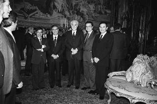 Il Presidente della Repubblica Francesco Cossiga durante il pranzo per esponenti politici della Regione Sardegna