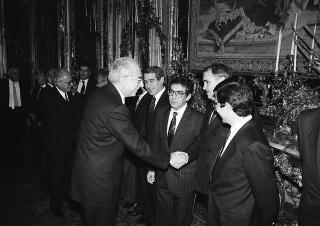 Il Presidente della Repubblica Francesco Cossiga durante il pranzo per esponenti politici della Regione Sardegna