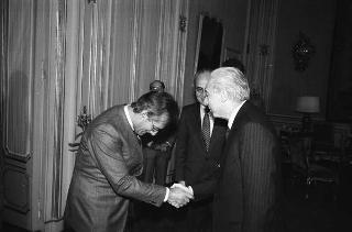 Il Presidente della Repubblica Francesco Cossiga riceve Virginio Rognoni, ministro di grazia e giustizia, con Nicolò Amato, direttore generale degli istituti di prevenzione e pena, ed il colonello Alfredo Gabrielli, comandante del Corpo degli agenti di custodia