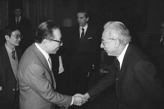 Colloquio del Presidente della Repubblica Francesco Cossiga con Wu Xueqian, ministro degli affari esteri della Repubblica Popolare di Cina