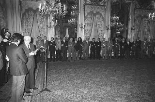Il Presidente della Repubblica Francesco Cossiga riceve i udienza Armando Sarti, presidente della Confederazione italiana dei servizi pubblici degli enti locali (CISPEL), con una delegazione del sodalizio