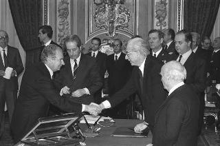 Il Presidente della Repubblica Francesco Cossiga presiede la cerimonia di giuramento dei componenti del VI Governo Fanfani