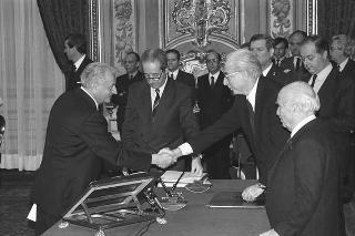 Il Presidente della Repubblica Francesco Cossiga presiede la cerimonia di giuramento dei componenti del VI Governo Fanfani
