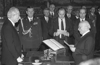 Il Presidente della Repubblica Francesco Cossiga presiede la cerimonia di giuramento dei componenti del VI Governo Fanfani