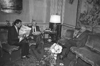 Il Presidente della Repubblica Francesco Cossiga riceve Gerardo Chiaromonte, direttore de "L'Unità", e il  presidente Armando Sarti per presentare il quotidiano nella sua nuova veste editoriale