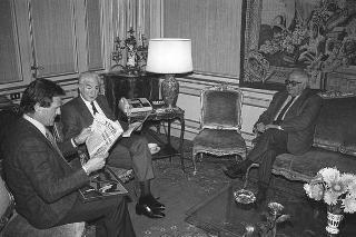 Il Presidente della Repubblica Francesco Cossiga riceve Gerardo Chiaromonte, direttore de "L'Unità", e il  presidente Armando Sarti per presentare il quotidiano nella sua nuova veste editoriale