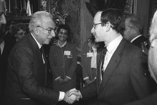 Giuseppe Manzari, Avvocato generale dello Stato, con i partecipanti al Convegno nazionale sul tema "L'Avvocatura nei principali ordinamenti giuridici"