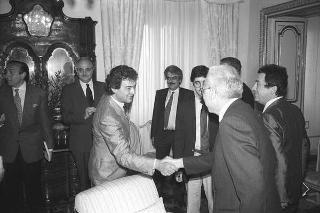 Incontro del Presidente della Repubblica Francesco Cossiga con gli autori e gli editori del libro "Elementare, Signor Presidente": per la presentazione dell'opera