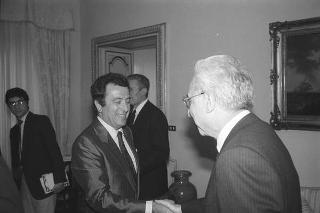 Incontro del Presidente della Repubblica Francesco Cossiga con gli autori e gli editori del libro "Elementare, Signor Presidente": per la presentazione dell'opera