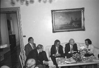 Incontro del Presidente della Repubblica Francesco Cossiga con gli autori e gli editori del libro "Elementare, Signor Presidente": per la presentazione dell'opera
