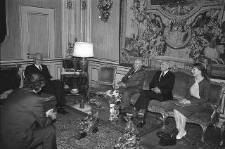 Il Presidente della Repubblica Francesco Cossiga riceve in udienza Aldo Tornese, presidente dell'Associazione educatrice italiana, con Luigi Morelli e Anna Lucchiari, vice presidente e segretario generale del sodalizio
