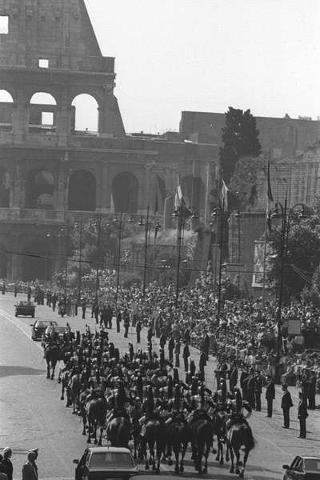 Parata ai Fori Imperiali per la Festa della Repubblica