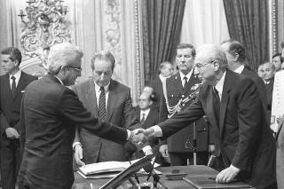Il Presidente della Repubblica Francesco Cossiga presiede alla cerimonia di Giuramento del I Governo Goria