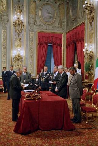 Il Presidente della Repubblica Francesco Cossiga presiede alla cerimonia di Giuramento del I Governo Goria