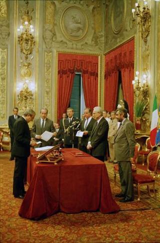 Il Presidente della Repubblica Francesco Cossiga presiede alla cerimonia di Giuramento del I Governo Goria