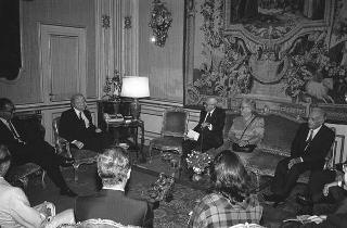 Il Presidente della Repubblica Francesco Cossiga incontra il prof. Franco Modigliani, Premio Nobel per l'economia, per la presentazione del volume "Reddito, interesse, inflazione".