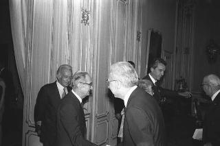 Il Presidente della Repubblica Francesco Cossiga incontra il prof. Franco Modigliani, Premio Nobel per l'economia, per la presentazione del volume "Reddito, interesse, inflazione".