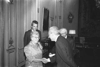 Il Presidente della Repubblica Francesco Cossiga incontra il prof. Franco Modigliani, Premio Nobel per l'economia, per la presentazione del volume "Reddito, interesse, inflazione".