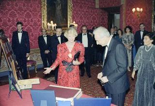 Visita ufficiale del Presidente della Repubblica d'Islanda, S.E. la Signora Vigdís Finnbogadóttir (5-7 ottobre 1987)