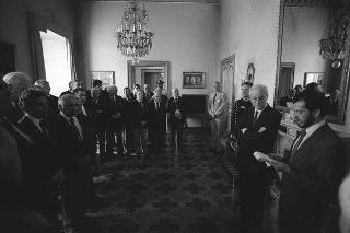 Il Presidente della Repubblica Francesco Cossiga incontra i  componenti della "Ancient and Honorable Artillery Company of Boston"