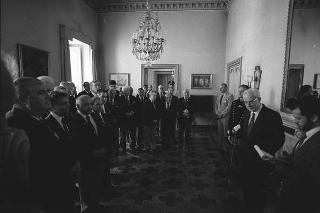 Il Presidente della Repubblica Francesco Cossiga incontra i  componenti della "Ancient and Honorable Artillery Company of Boston"