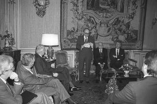 Il Presidente della Repubblica Francesco Cossiga riceve Nerio Nesi, presidente della Banca nazionale del lavoro, con il Consiglio d'amministrazione