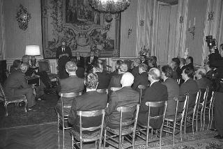 Il Presidente della Repubblica Francesco Cossiga riceve Nerio Nesi, presidente della Banca nazionale del lavoro, con il Consiglio d'amministrazione